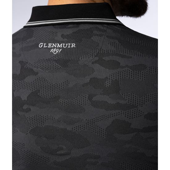 Model wearing Glenmuir Men's Brody Black Golf Polo Shirt Collar View